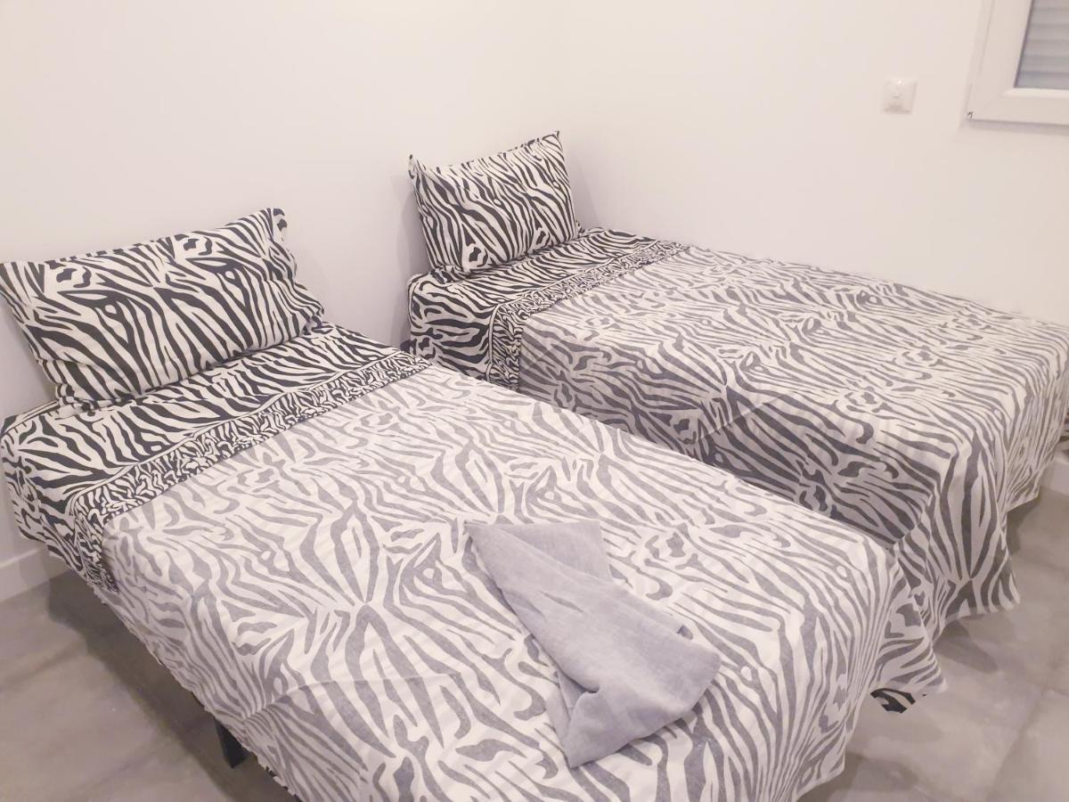 Appartements Renove 2023 Proche Aeroport 5Min, Gare Sncf 2 Min, Tramway Au Pied De L'Immeuble , Parking Possible, Renovated Apartments 2023 Near The Airport 5 Min, Train Station 2 Min, Tram Next To The Building 1 Min, Parking Possible Nice Exteriör bild