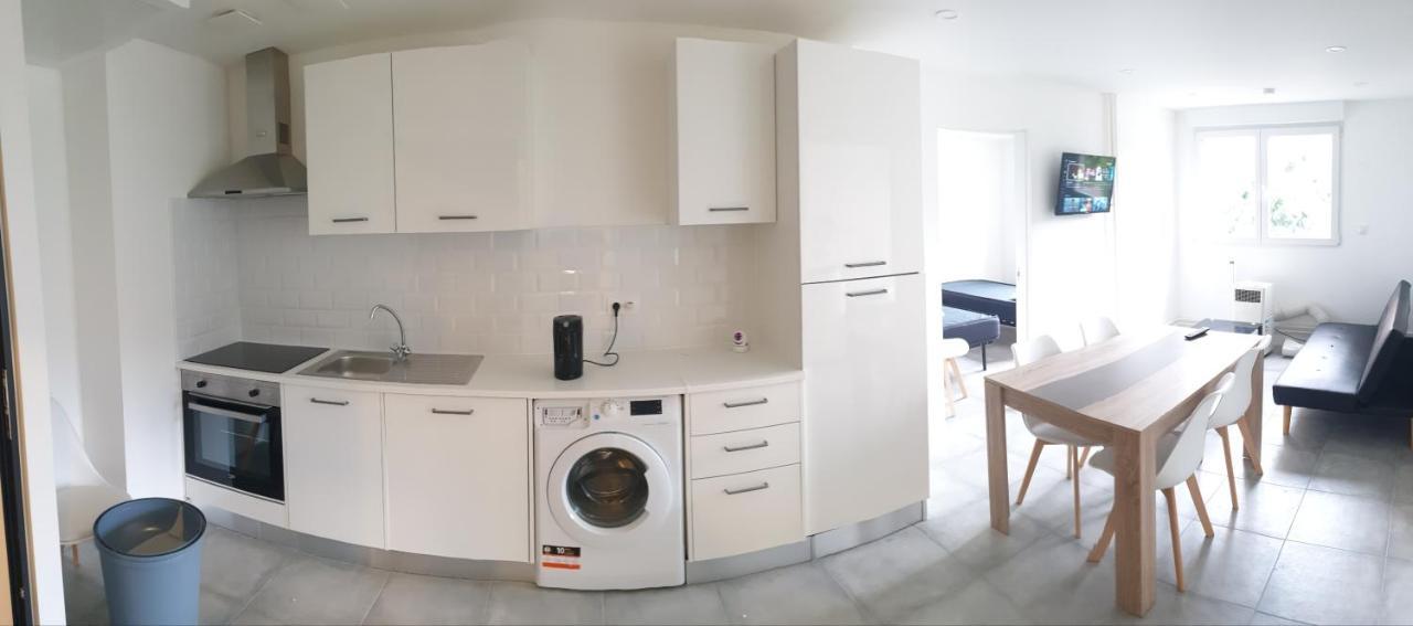 Appartements Renove 2023 Proche Aeroport 5Min, Gare Sncf 2 Min, Tramway Au Pied De L'Immeuble , Parking Possible, Renovated Apartments 2023 Near The Airport 5 Min, Train Station 2 Min, Tram Next To The Building 1 Min, Parking Possible Nice Exteriör bild
