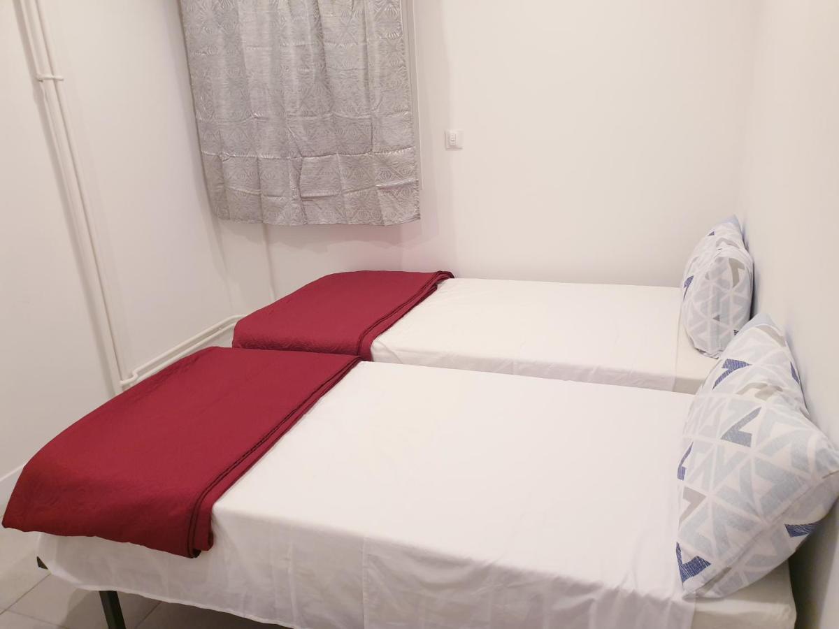 Appartements Renove 2023 Proche Aeroport 5Min, Gare Sncf 2 Min, Tramway Au Pied De L'Immeuble , Parking Possible, Renovated Apartments 2023 Near The Airport 5 Min, Train Station 2 Min, Tram Next To The Building 1 Min, Parking Possible Nice Exteriör bild