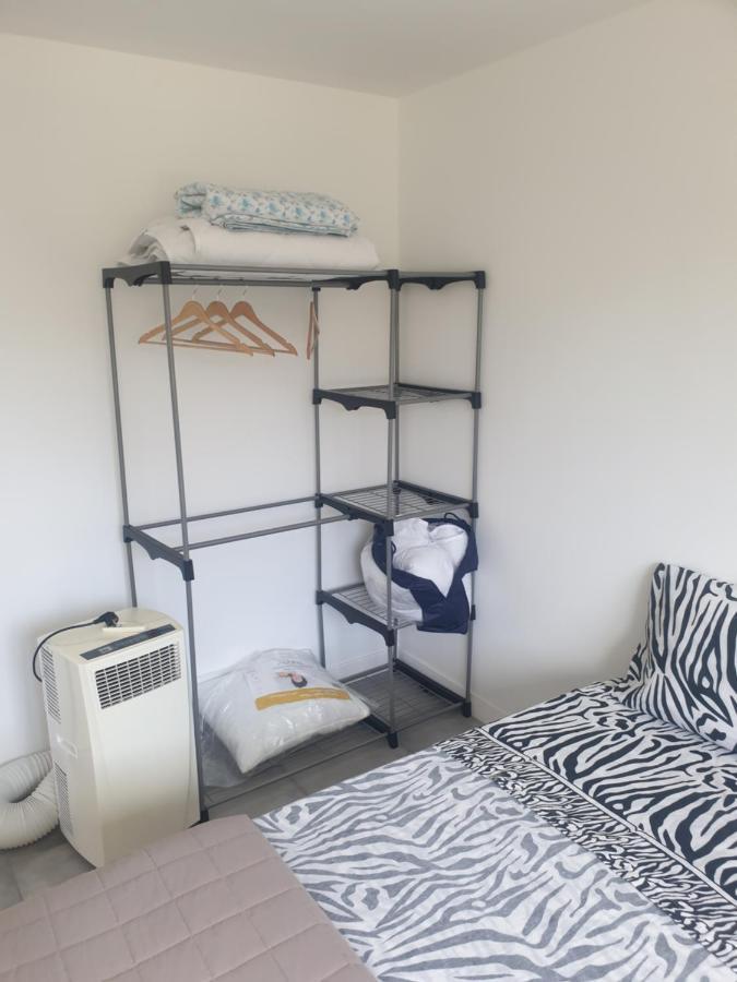 Appartements Renove 2023 Proche Aeroport 5Min, Gare Sncf 2 Min, Tramway Au Pied De L'Immeuble , Parking Possible, Renovated Apartments 2023 Near The Airport 5 Min, Train Station 2 Min, Tram Next To The Building 1 Min, Parking Possible Nice Exteriör bild