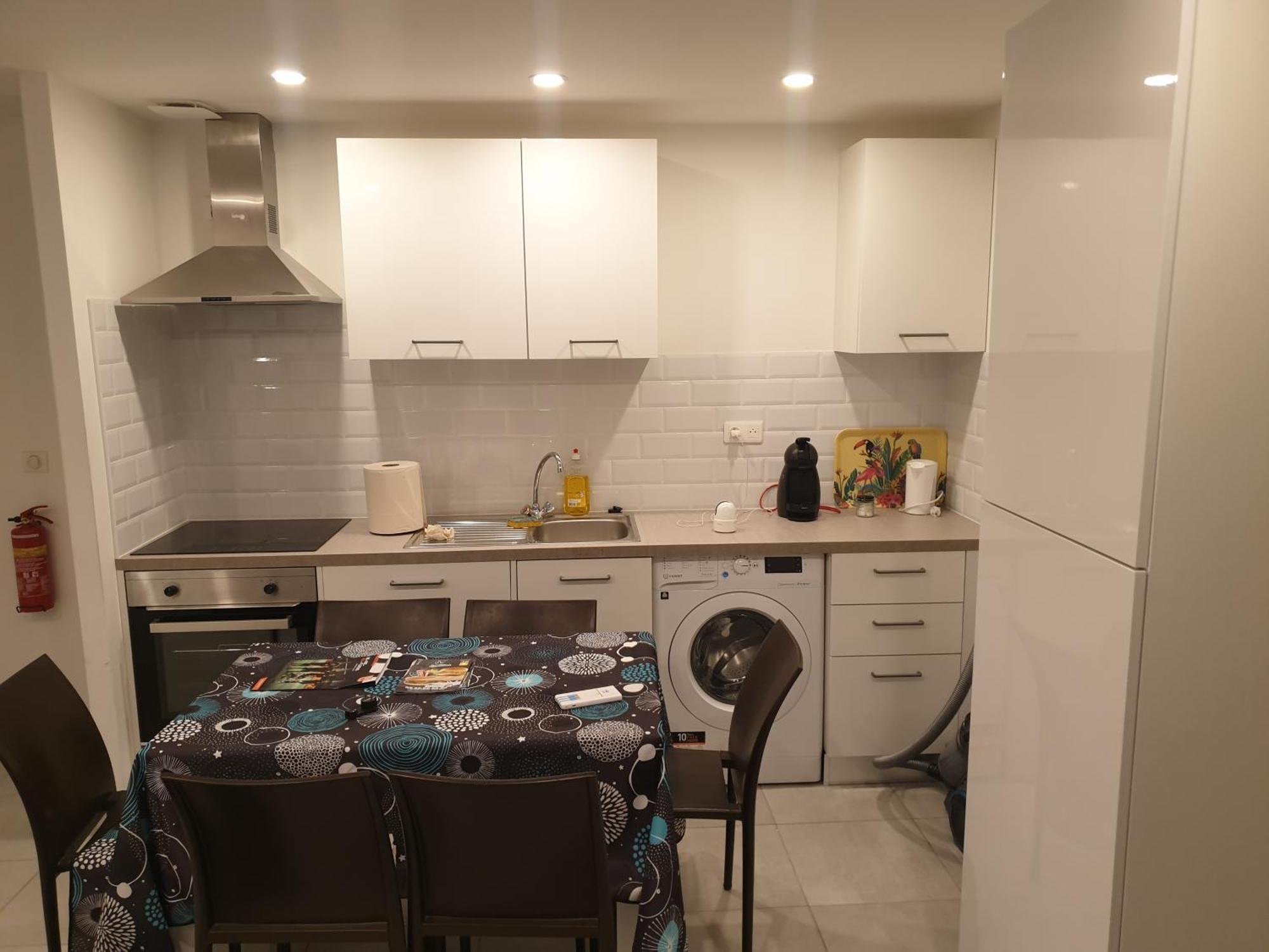 Appartements Renove 2023 Proche Aeroport 5Min, Gare Sncf 2 Min, Tramway Au Pied De L'Immeuble , Parking Possible, Renovated Apartments 2023 Near The Airport 5 Min, Train Station 2 Min, Tram Next To The Building 1 Min, Parking Possible Nice Exteriör bild