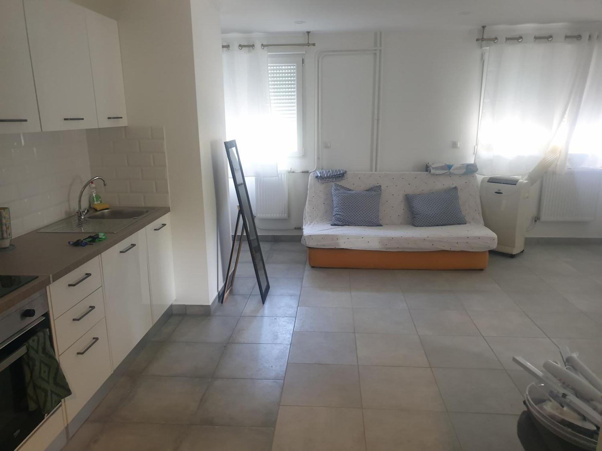 Appartements Renove 2023 Proche Aeroport 5Min, Gare Sncf 2 Min, Tramway Au Pied De L'Immeuble , Parking Possible, Renovated Apartments 2023 Near The Airport 5 Min, Train Station 2 Min, Tram Next To The Building 1 Min, Parking Possible Nice Rum bild