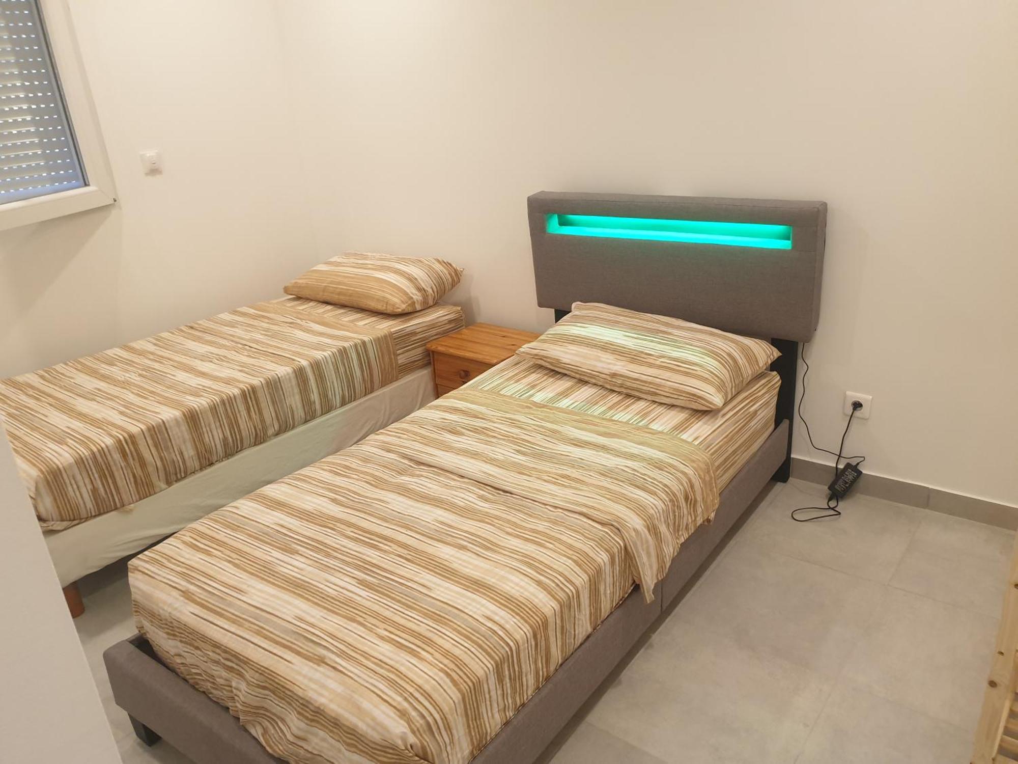 Appartements Renove 2023 Proche Aeroport 5Min, Gare Sncf 2 Min, Tramway Au Pied De L'Immeuble , Parking Possible, Renovated Apartments 2023 Near The Airport 5 Min, Train Station 2 Min, Tram Next To The Building 1 Min, Parking Possible Nice Rum bild